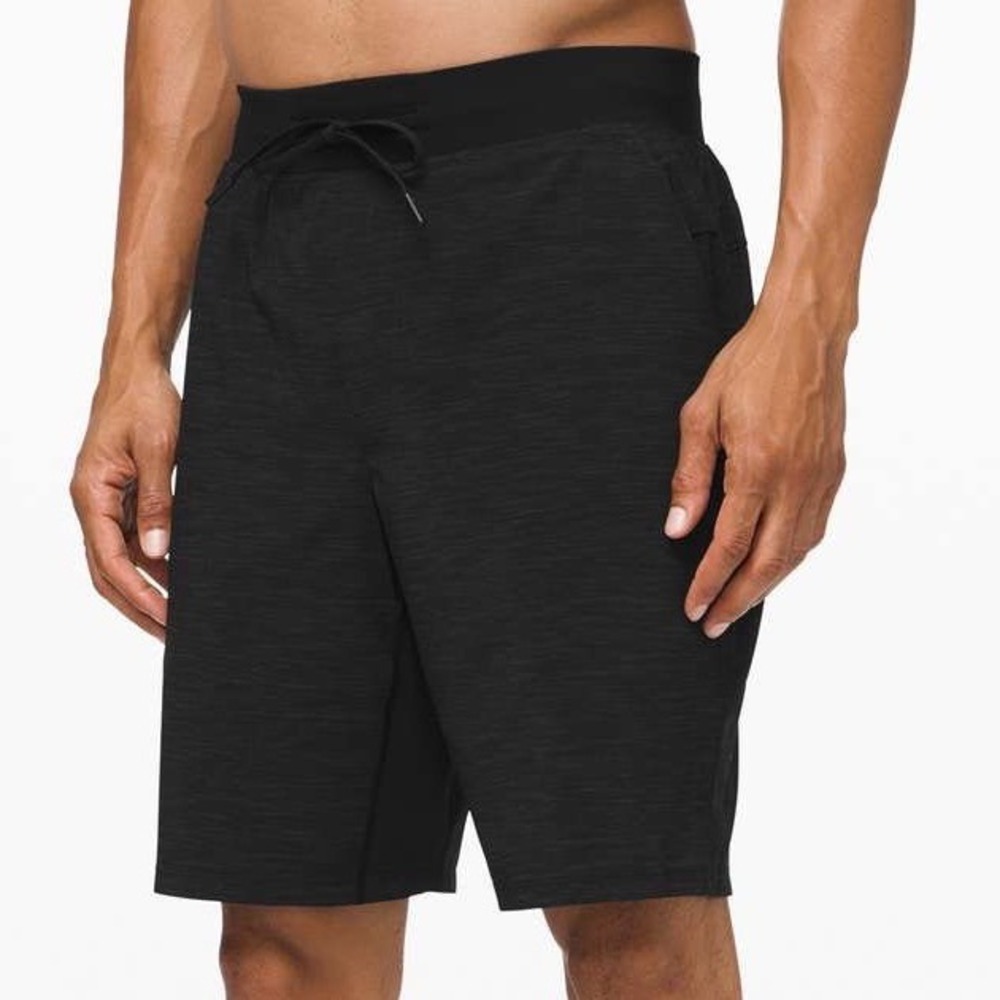 Lululemon T.H.E. Short 9" Liner Heather Allover Deep Coal Black Large M7ALAS